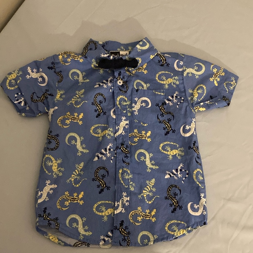 Like new Mick and Mack lizard button down